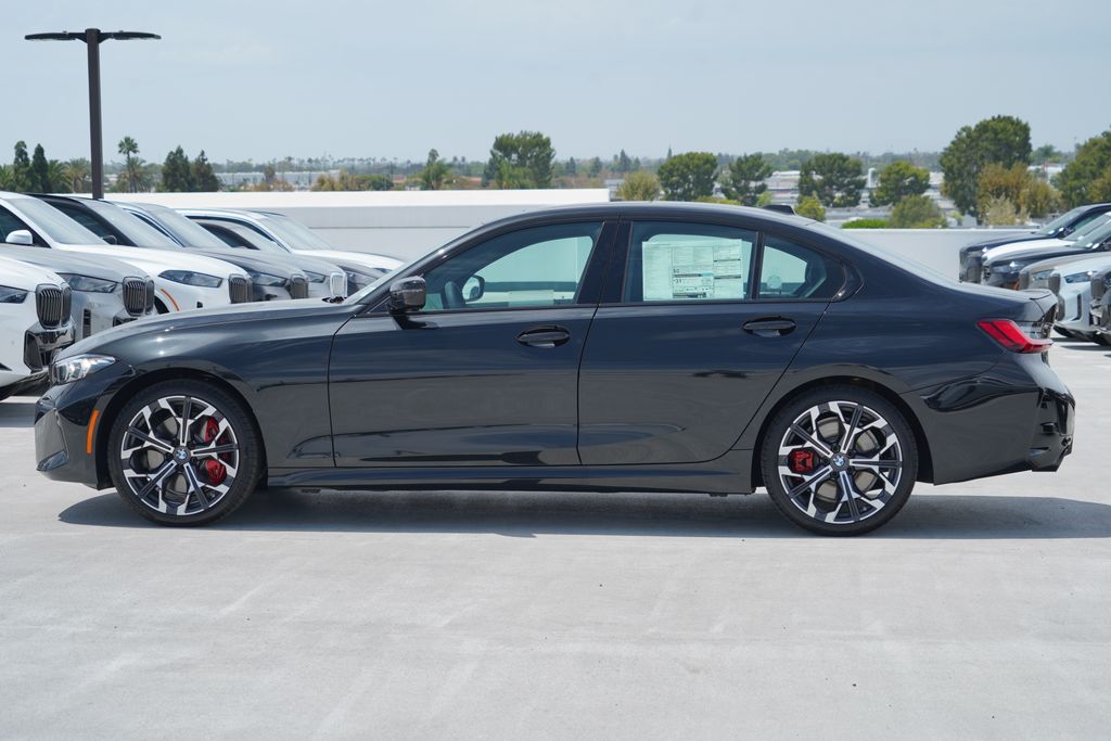 Thumbnail: 2026 BMW 3 Series - 4
