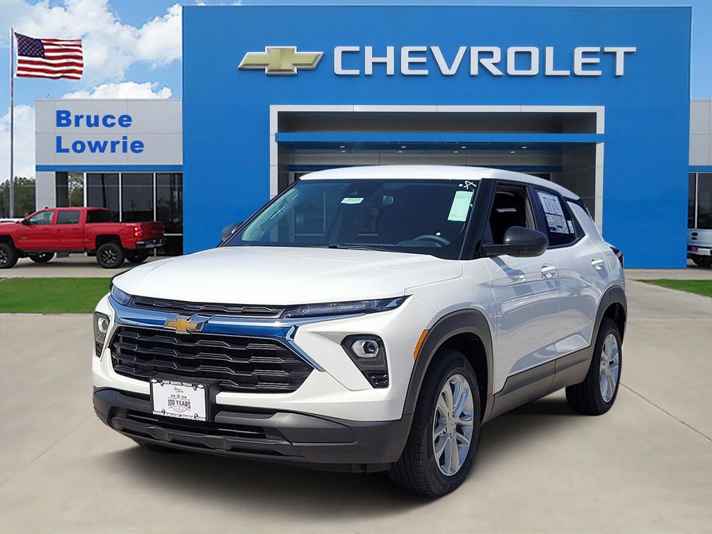 Summit White 2026 Chevrolet Trailblazer SUV / Crossover Front-Wheel Drive Continuously Variable Transmission