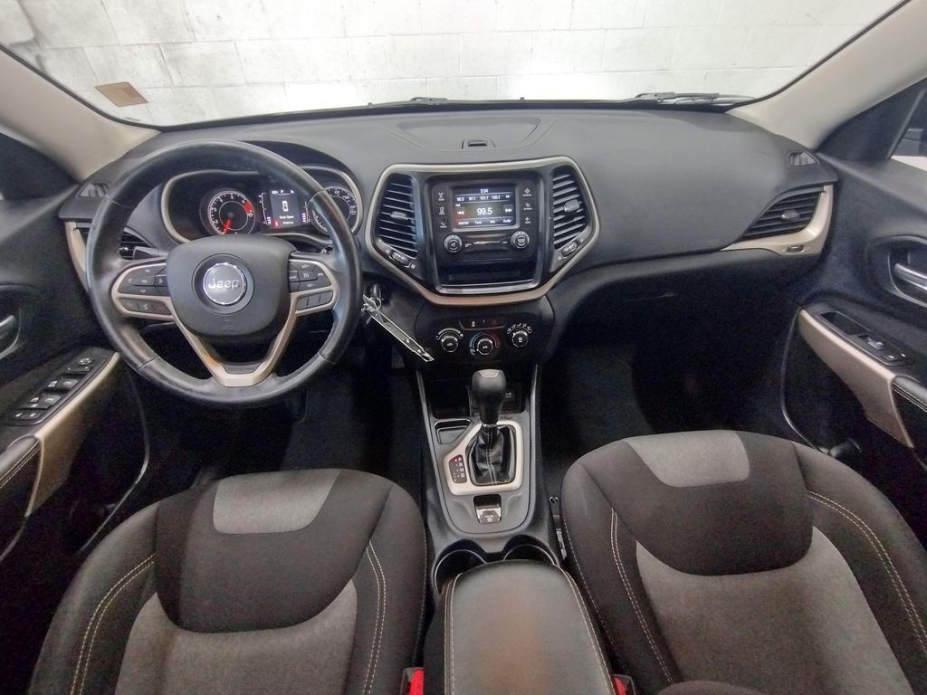 2017 Jeep Cherokee Sport