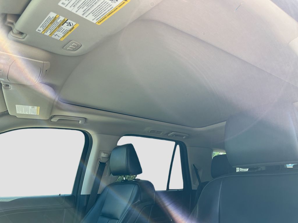 Used 2023 White Ford XLT image 22