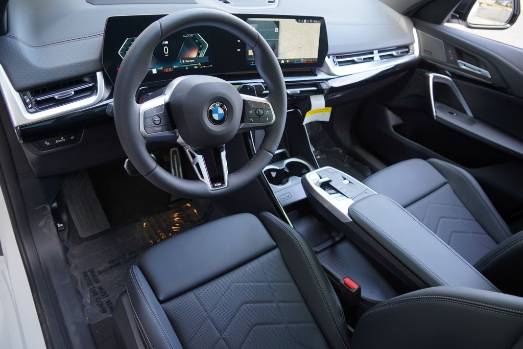 Thumbnail: 2027 BMW X2 - 15