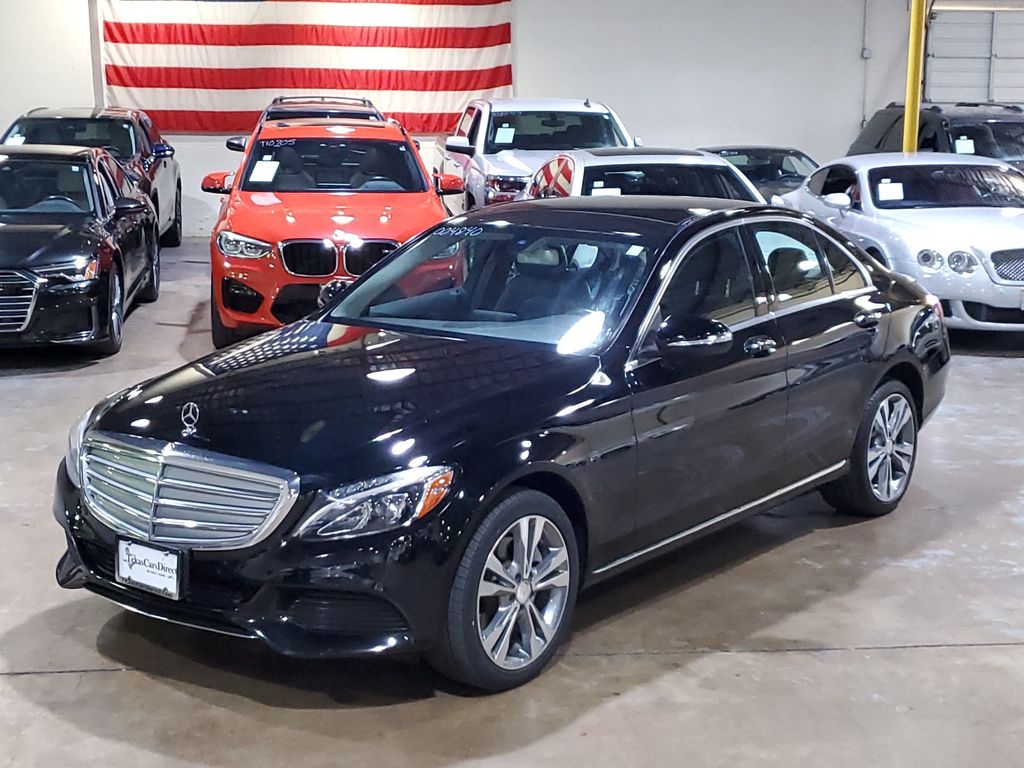 2015 Mercedes-Benz C-Class C 300 39