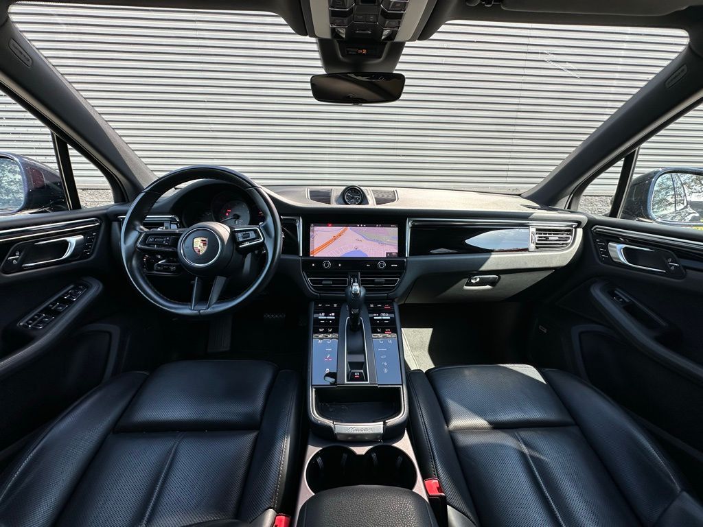 Thumbnail: 2023 Porsche Macan - 6