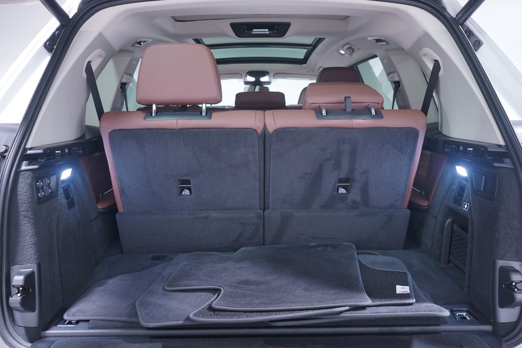2023 BMW X7 xDrive40i 23