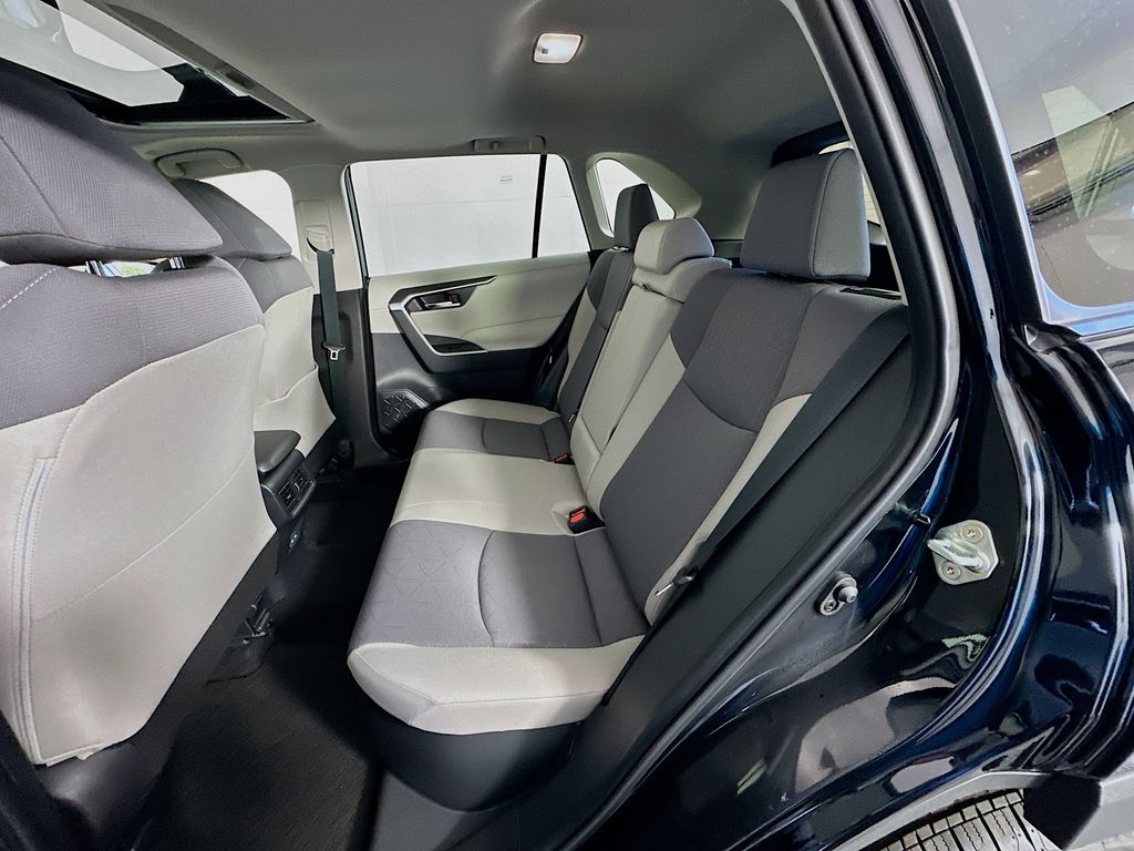 Thumbnail: 2025 Toyota RAV4 - 25