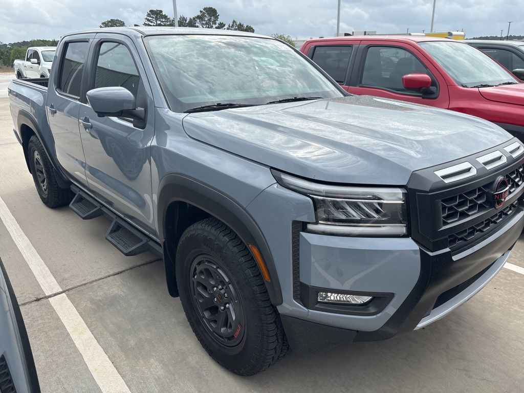 View vehicle photo 2