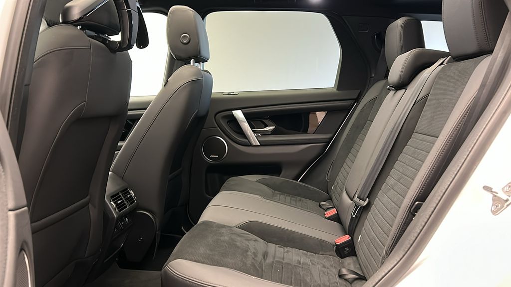 2023 Land Rover Discovery Sport S 23