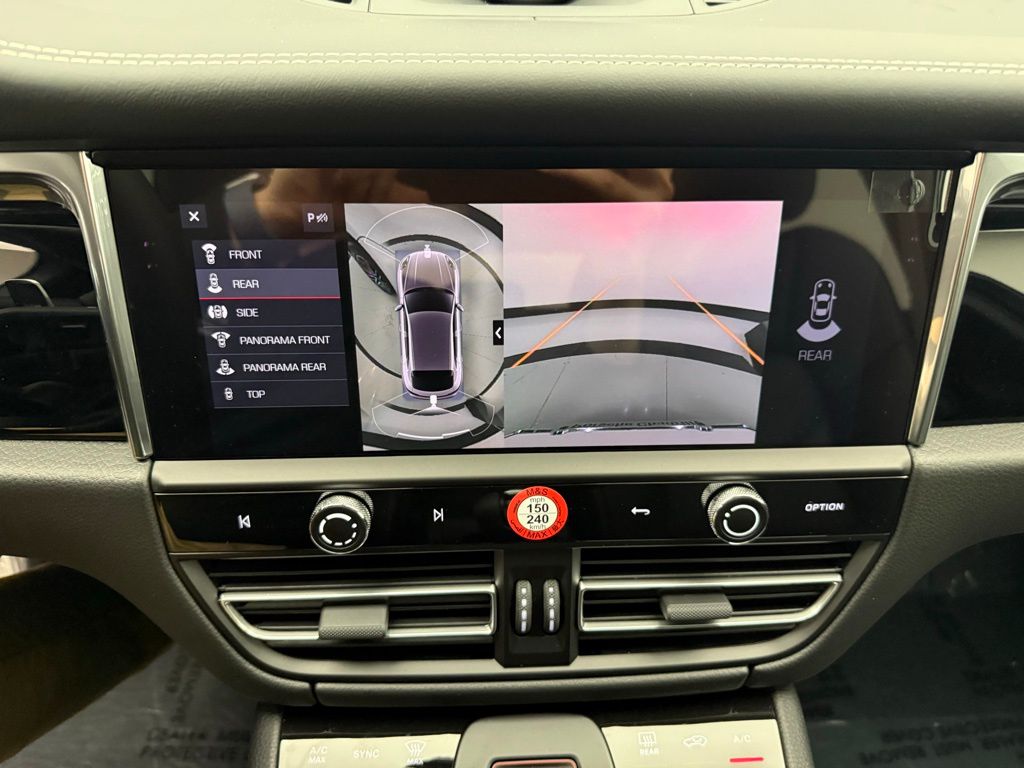 Thumbnail: 2026 Porsche Macan - 13