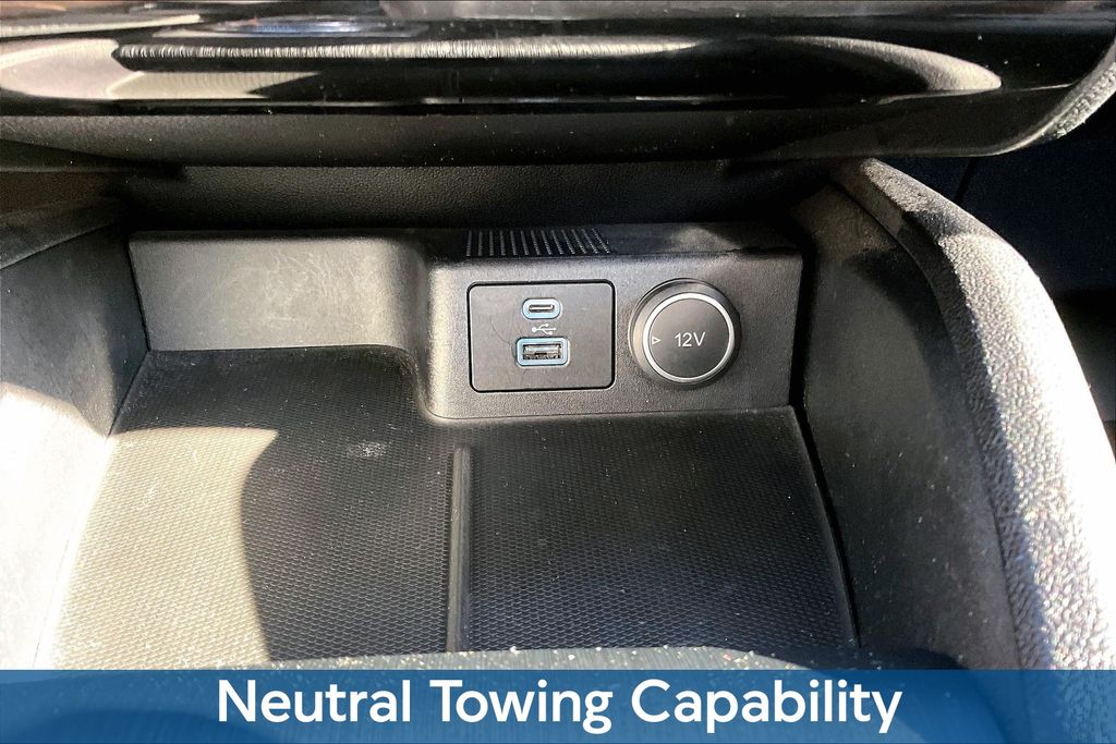 Certified Used 2021 Black Ford SE Hybrid image 17