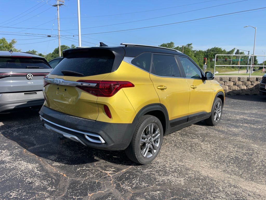 Certified Used 2023 Starbright Yellow/Black Roof Kia S image 3