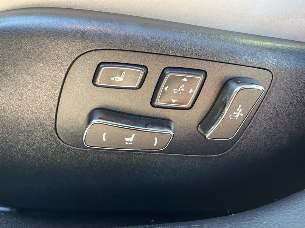 2013 Lexus LS 460 8