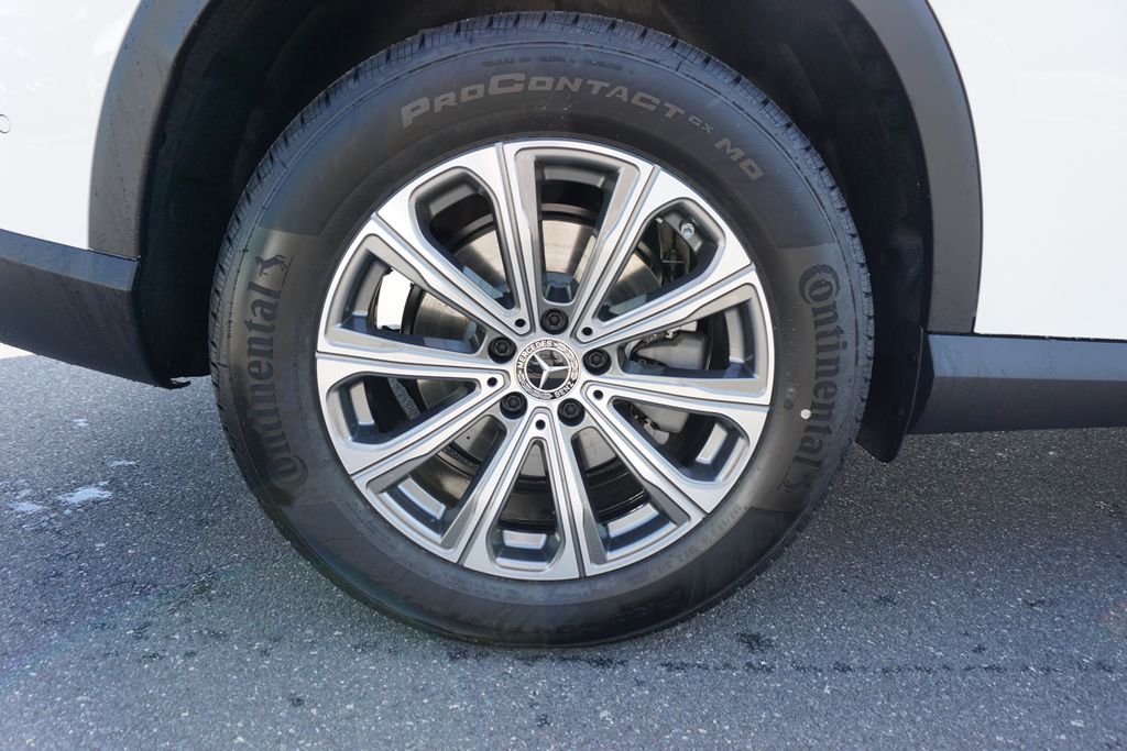 2025 Mercedes-Benz GLC 300 14