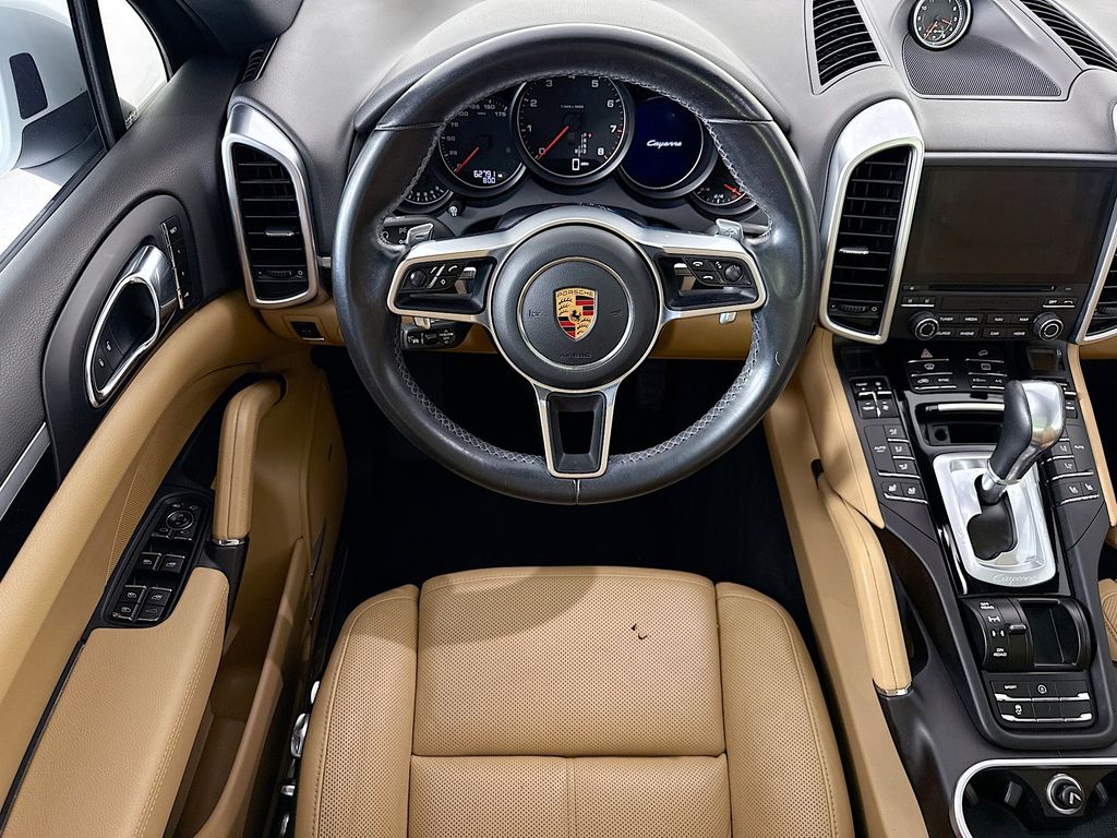 Thumbnail: 2017 Porsche Cayenne - 10