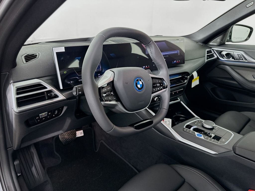 Thumbnail: 2026 BMW i4 - 9