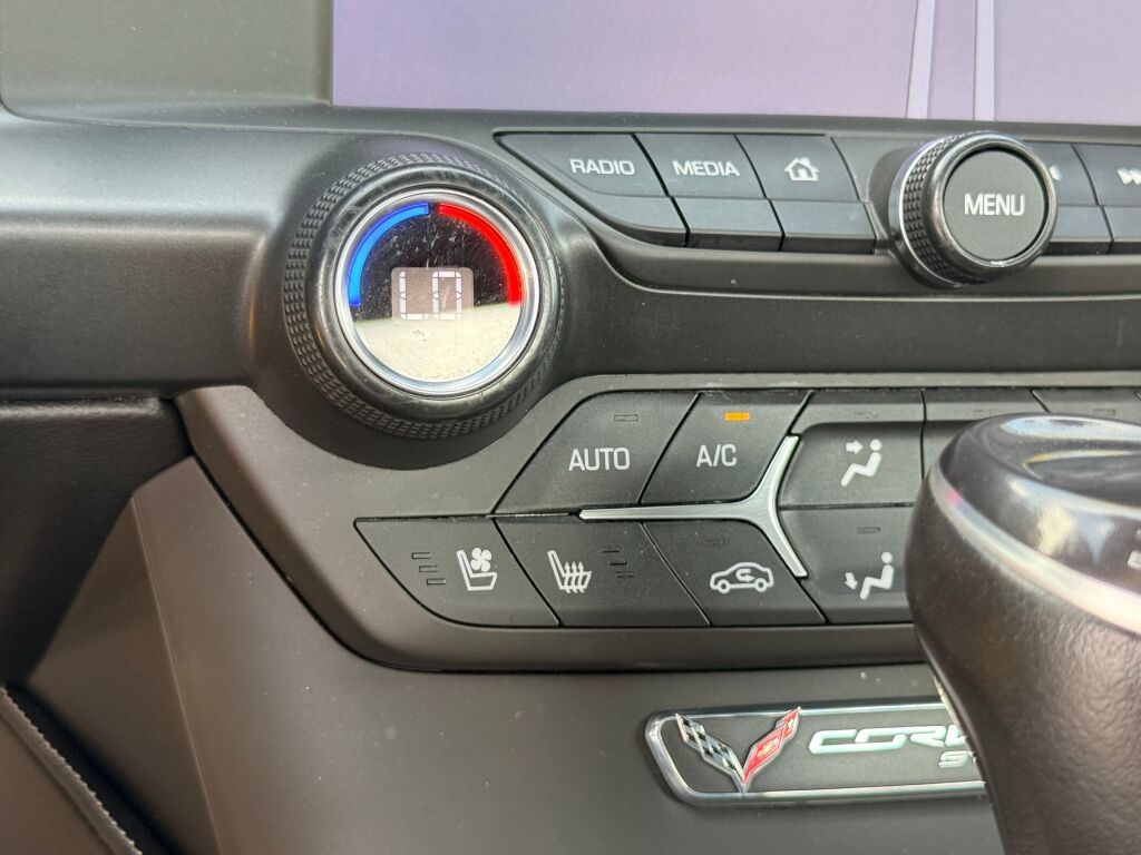 Thumbnail: 2015 Chevrolet Corvette - 8