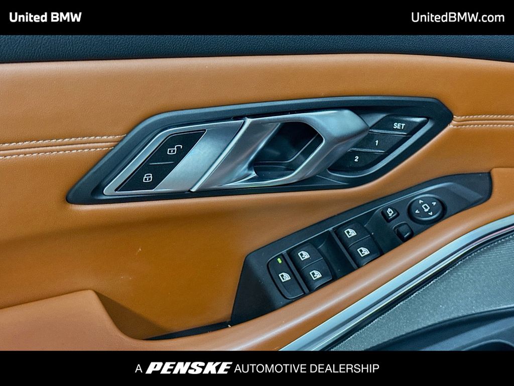 Thumbnail: 2022 BMW M3 - 3