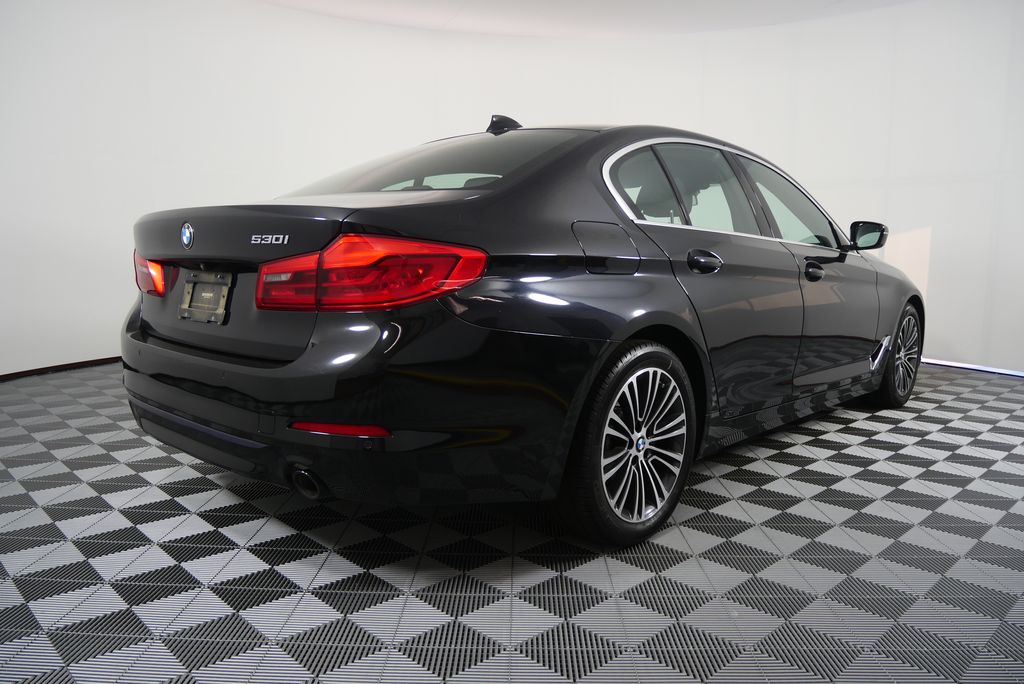 2019 BMW 5 Series 530i 3