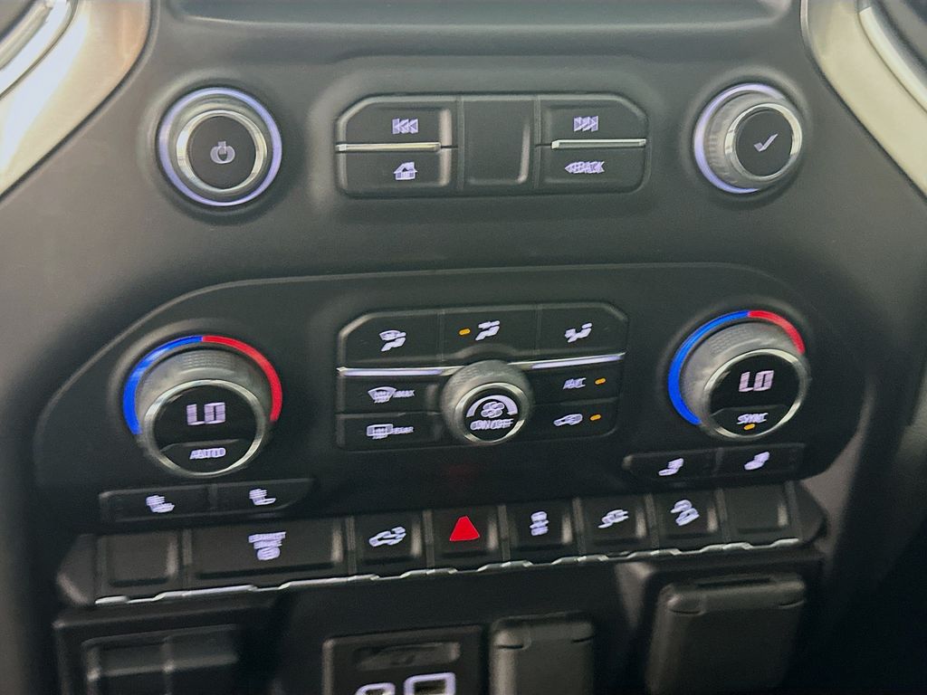 Thumbnail: 2022 Chevrolet Silverado 2500 - 15