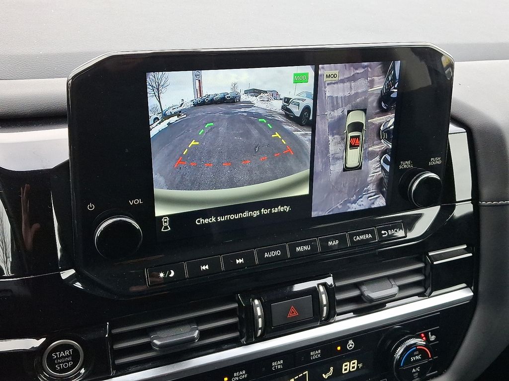 Thumbnail: 2024 Nissan Pathfinder - 18