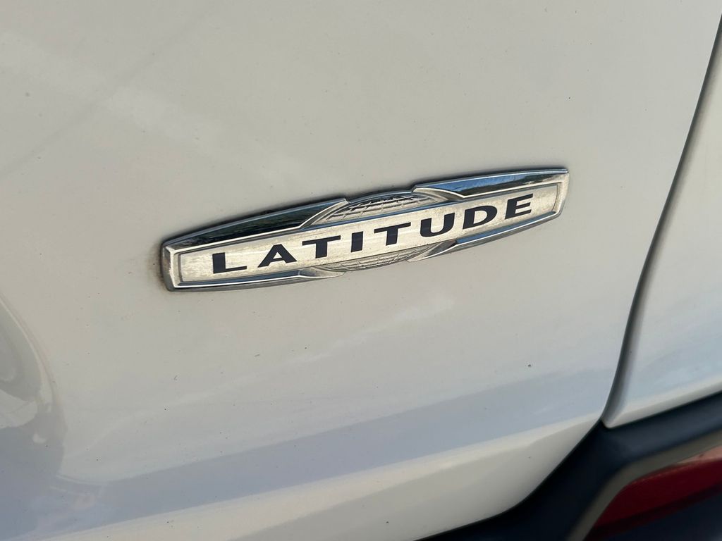 Used 2019 Jeep Cherokee SUV