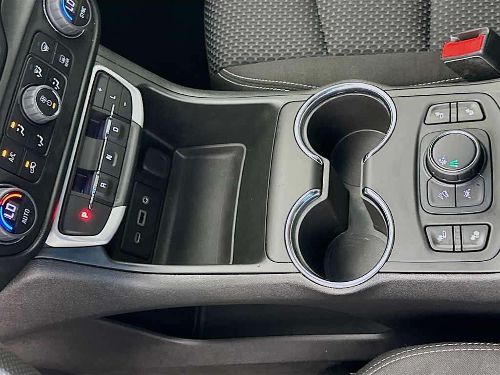 Thumbnail: 2022 GMC Terrain - 16