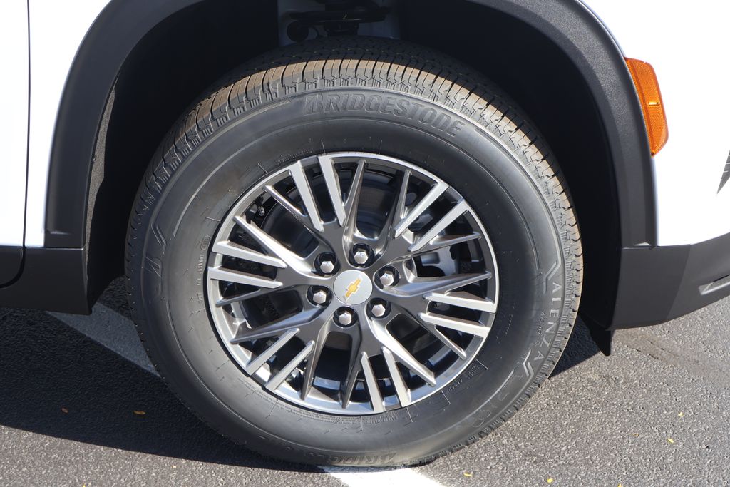 Thumbnail: 2026 Chevrolet Traverse - 11