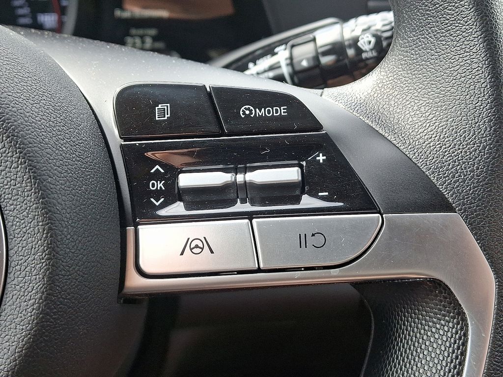Thumbnail: 2023 Hyundai Elantra - 22