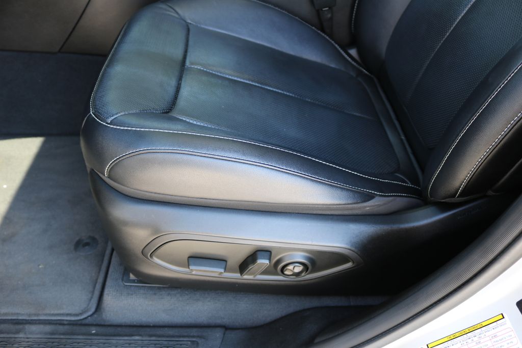 Used Car 2022 Jeep Grand Cherokee  4xe For Sale Under $30,000 In Austin, Texas