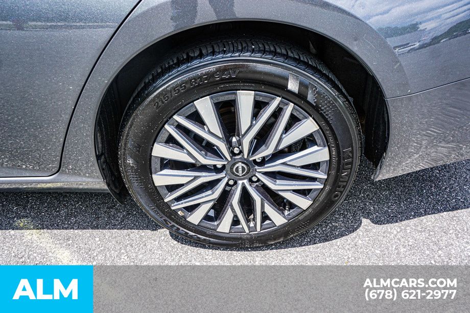 Used 2025 Gray Nissan 2.5 SV image 17