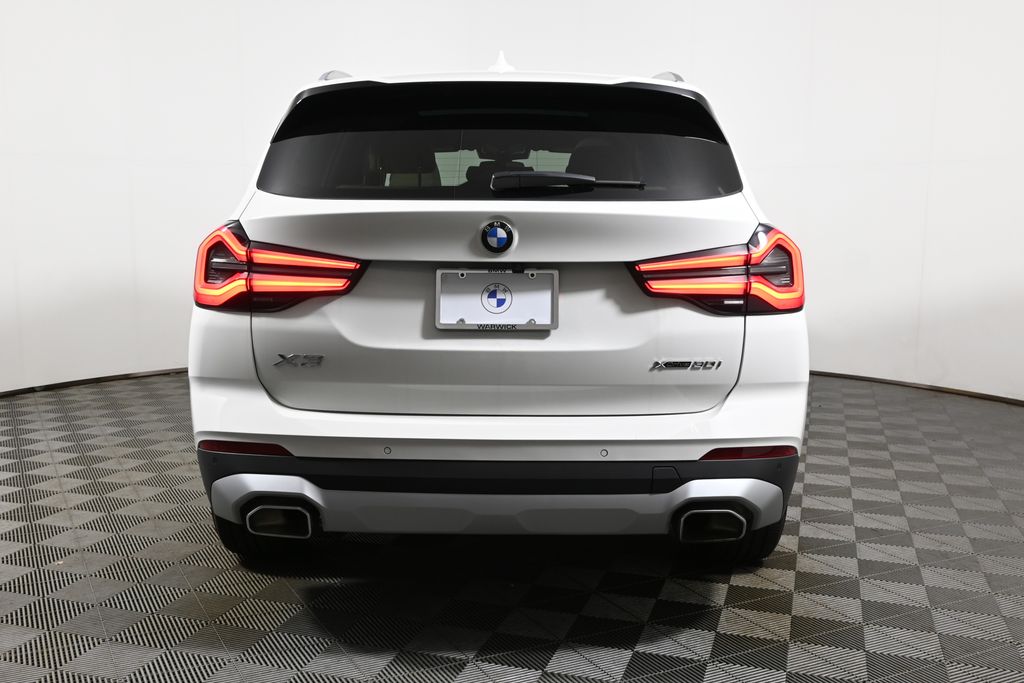 Thumbnail: 2023 BMW X3 - 10