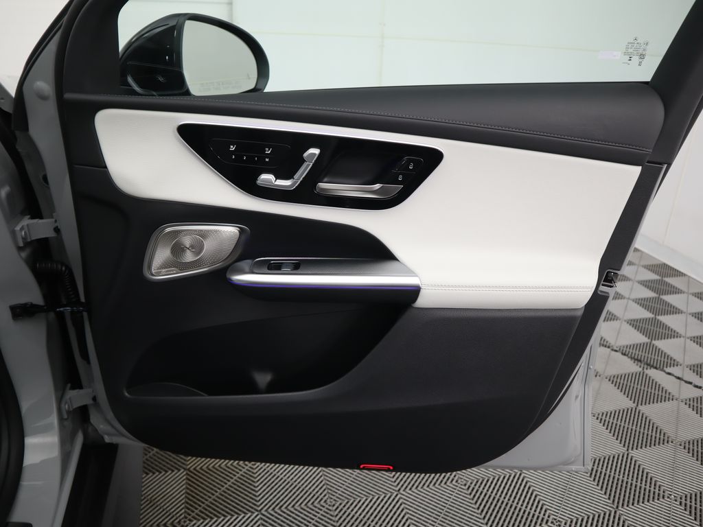 Thumbnail: 2026 Mercedes-Benz GLC - 27