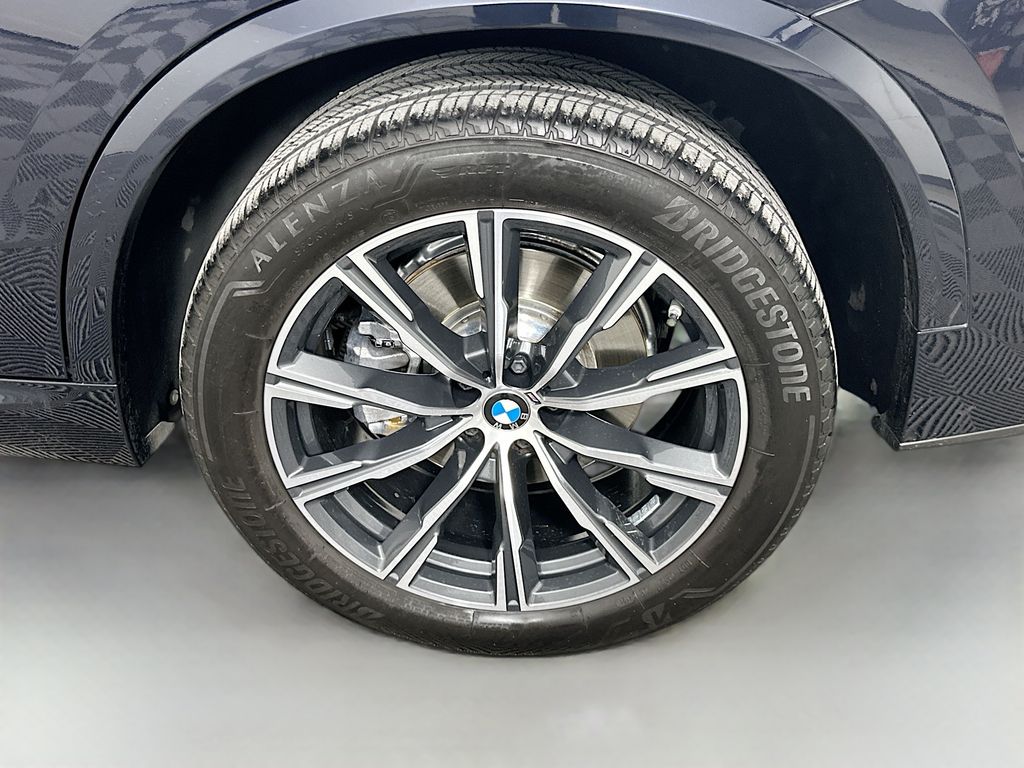 2022 BMW X5 xDrive40i 32