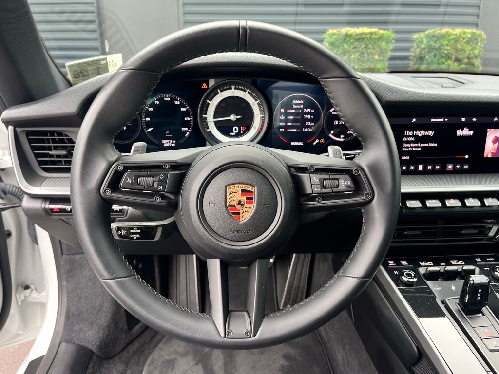 2020 Porsche 911 Carrera S 11