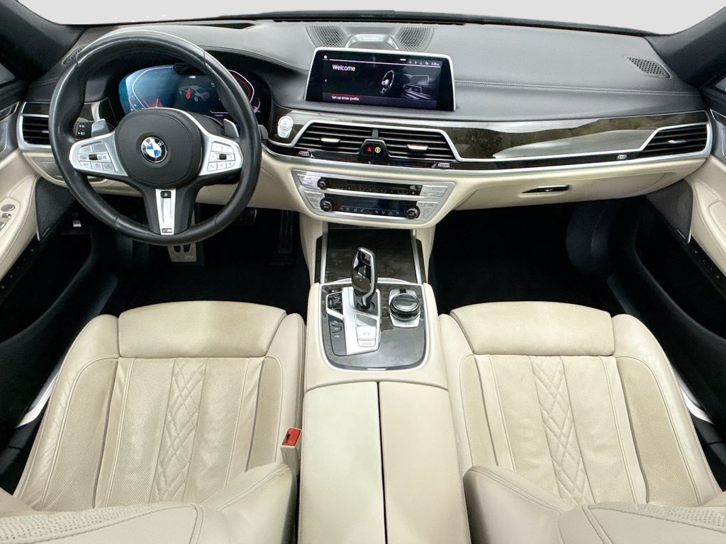 Thumbnail: 2020 BMW 7 Series - 13