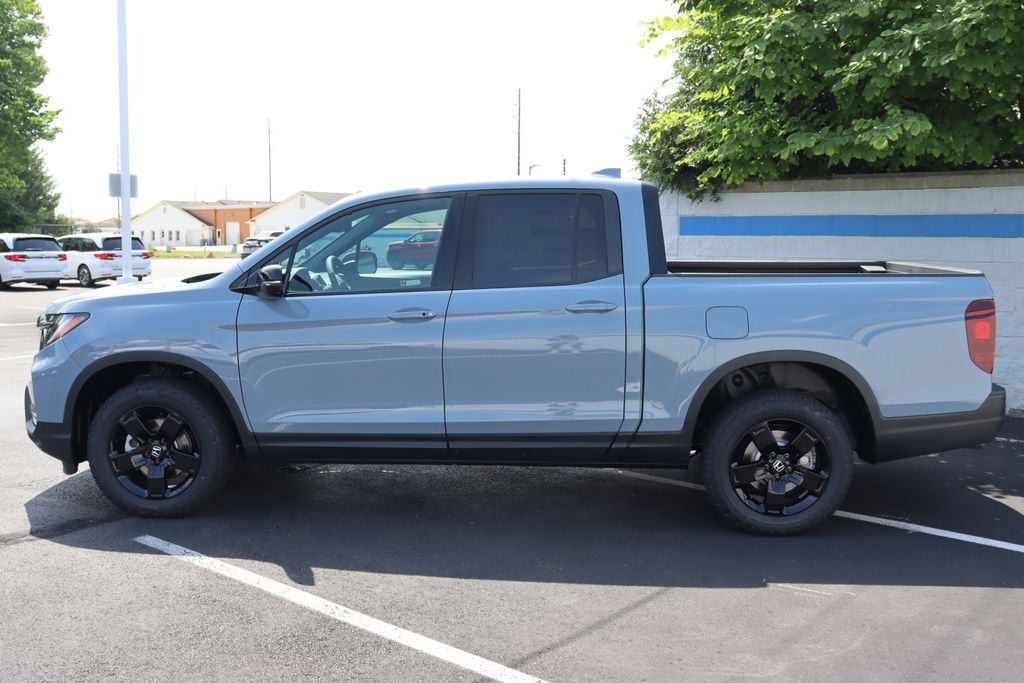 2025 Honda Ridgeline Black Edition 2