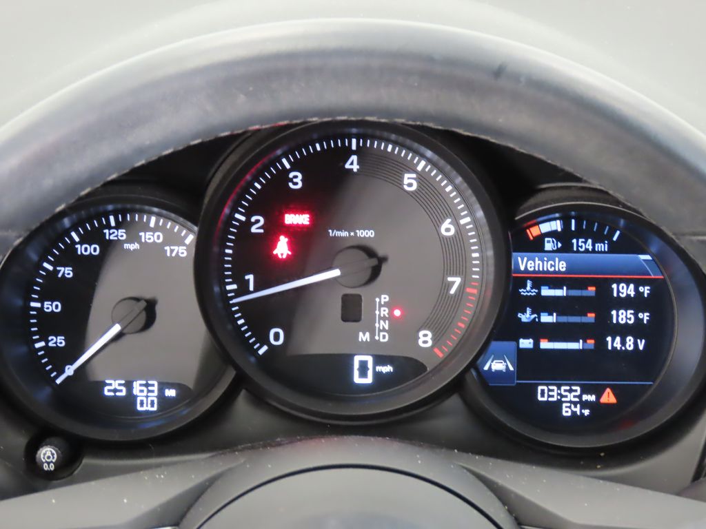 Thumbnail: 2023 Porsche Macan - 16