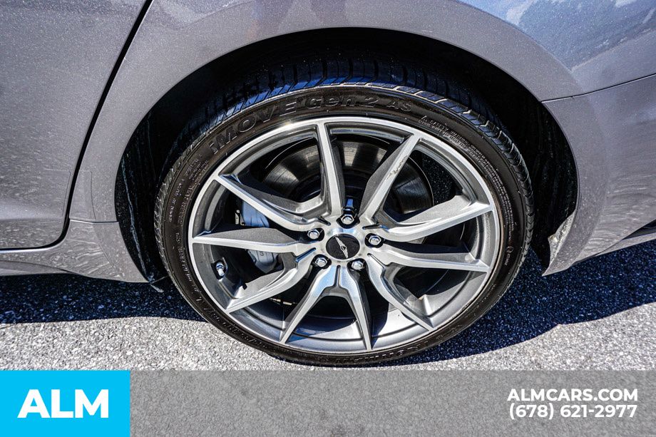 Used 2025 Silver Genesis 2.5T image 16