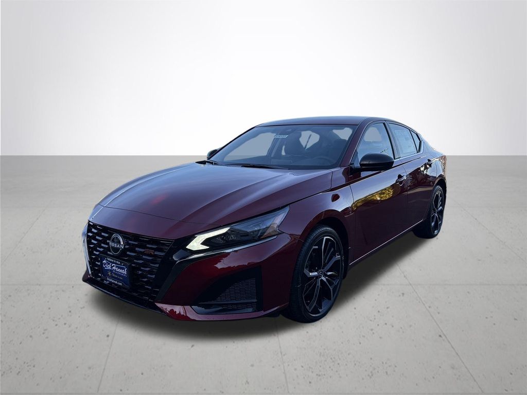 2025 Nissan Altima 2.5 SR