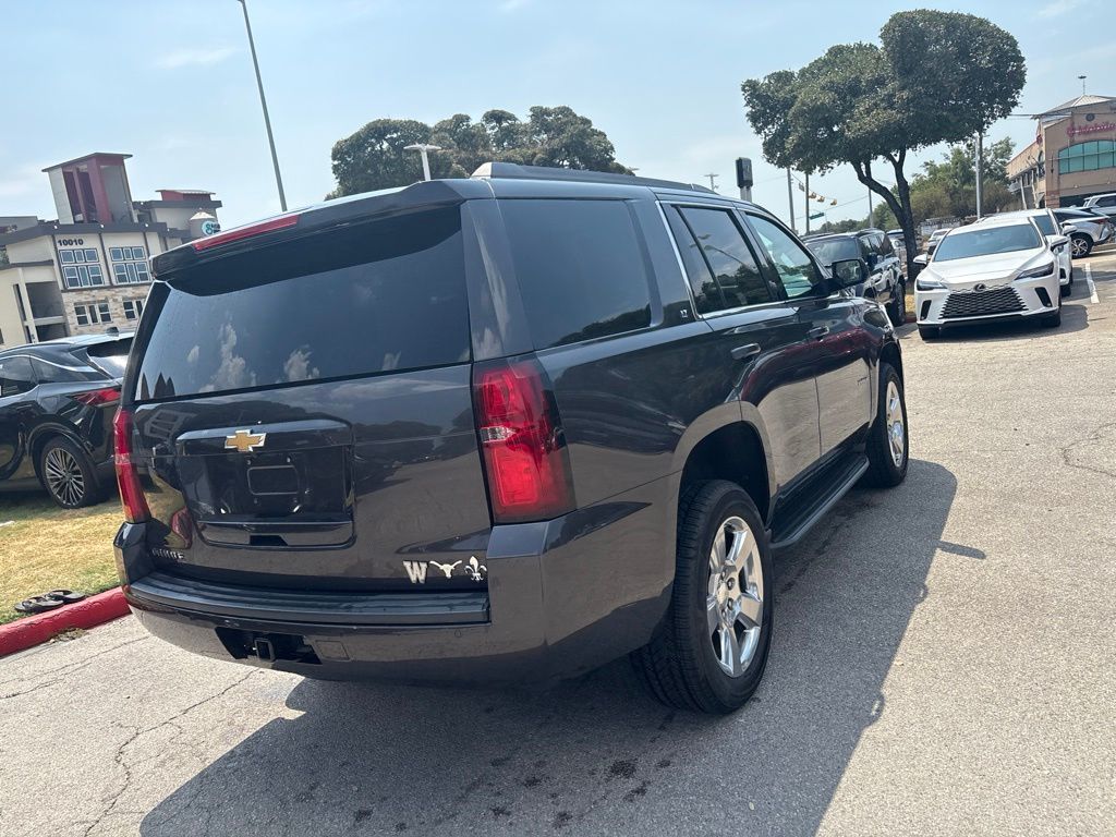 Thumbnail: 2017 Chevrolet Tahoe - 5