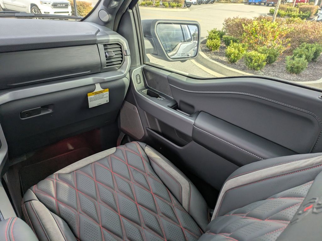 2025 Ford F-150 Black Widow