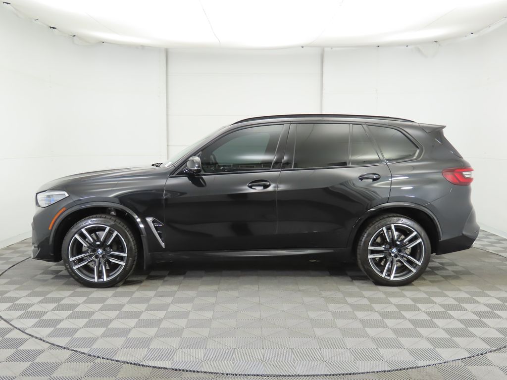 2022 BMW X5 M 8