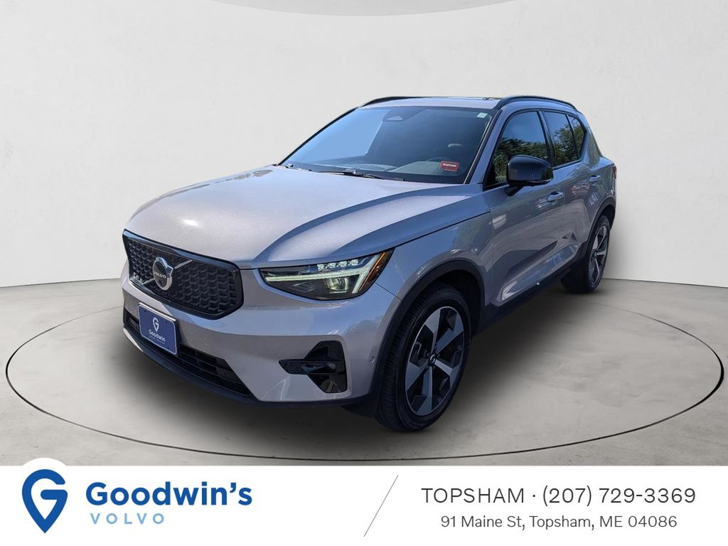 Silver 2026 Volvo XC40 SUV / Crossover All-Wheel Drive Automatic