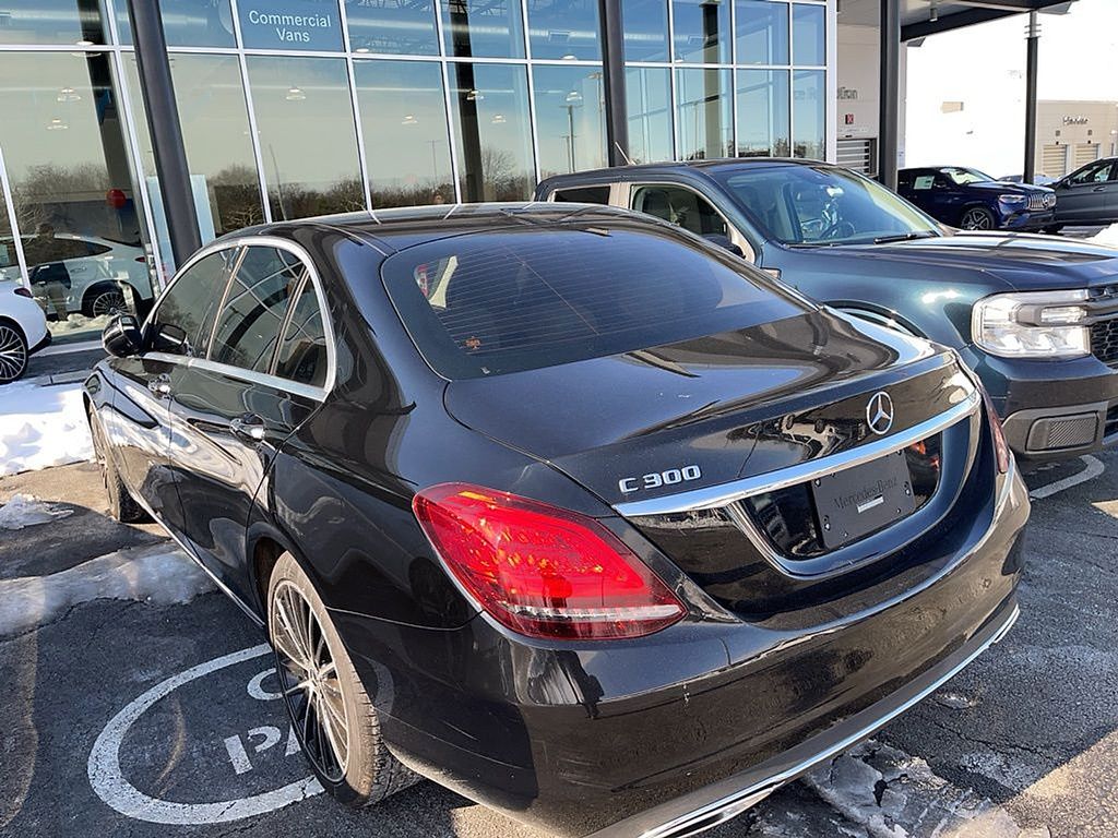 Thumbnail: 2021 Mercedes-Benz C-Class - 2