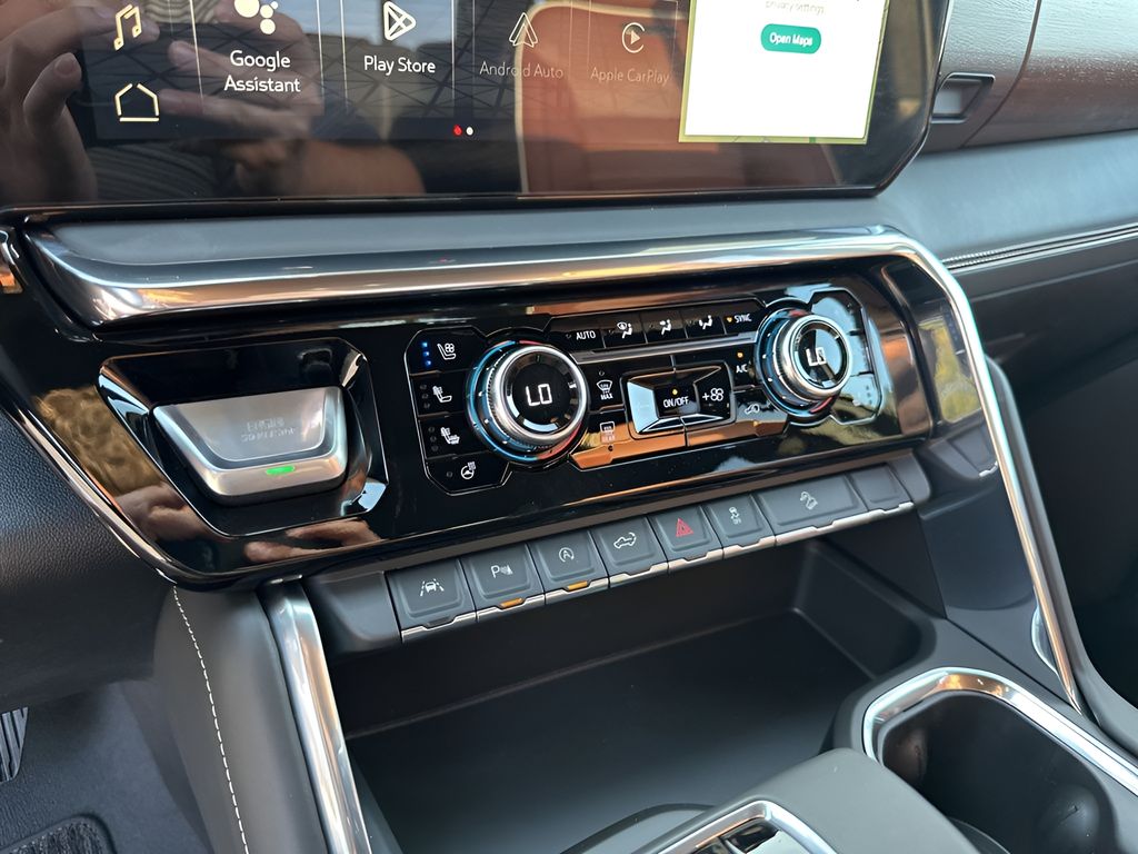 New 2026 White GMC Denali Ultimate image 35