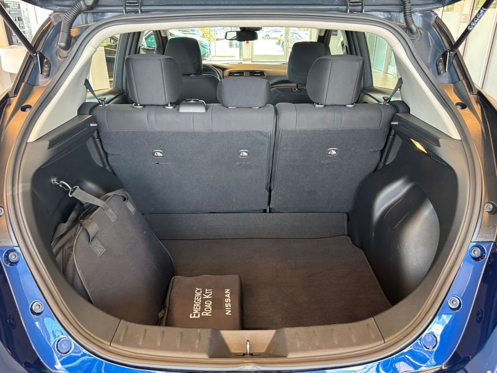 2024 Nissan Leaf SV Plus