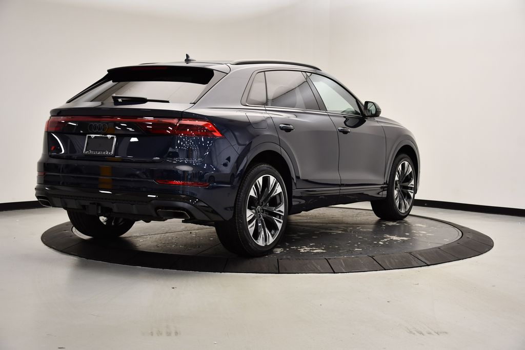 2025 Audi Q8  5