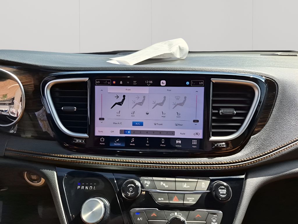 Used Car 2023 Chrysler Pacifica Hybrid  Pinnacle For Sale Under $35,000 In Austin, Texas