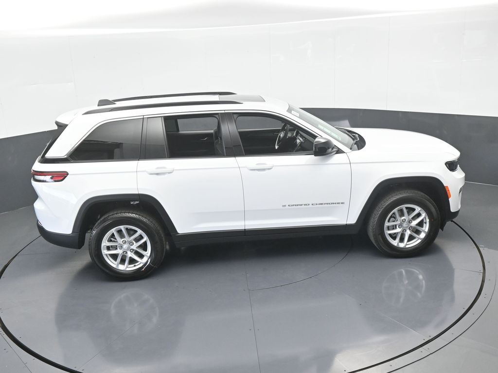 New 2025 Bright White Clearcoat Jeep Laredo image 51