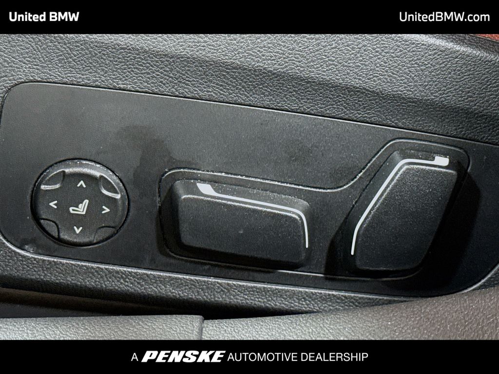 Thumbnail: 2025 BMW 4 Series - 4