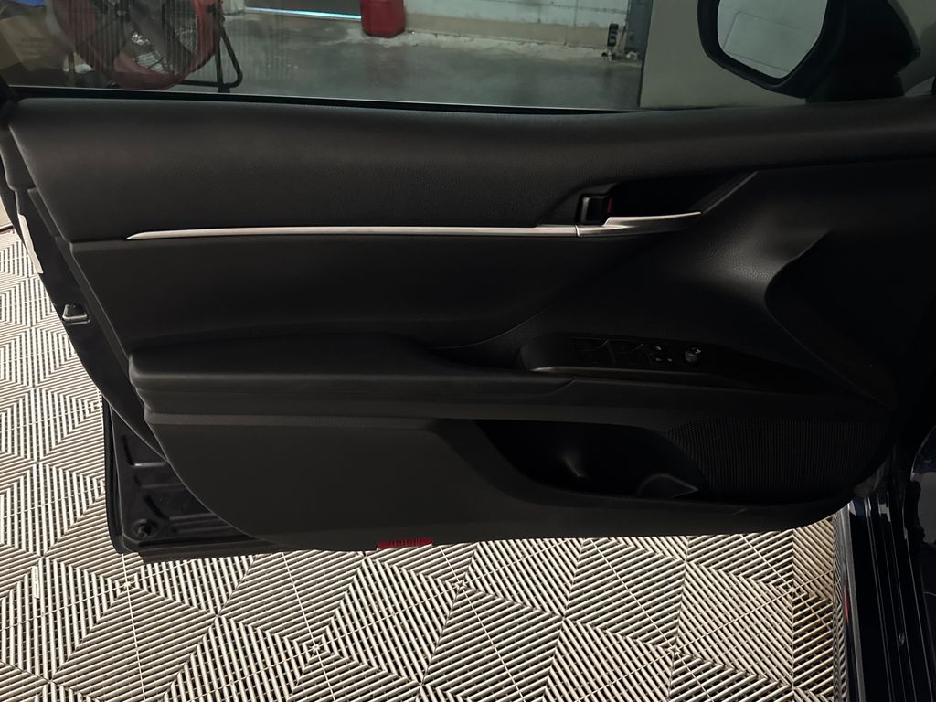 Certified Used 2022  Toyota SE image 15